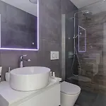 Miaa Newly Built Modern In For 9 People With Heated Swimming Pool & Jacuzzi Villa